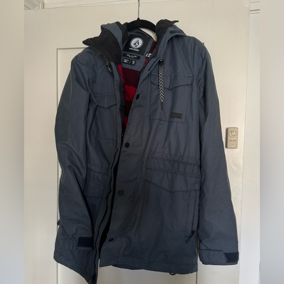 Volcom Women’s Ski/Snowboard Jacket - Picture 1 of 7